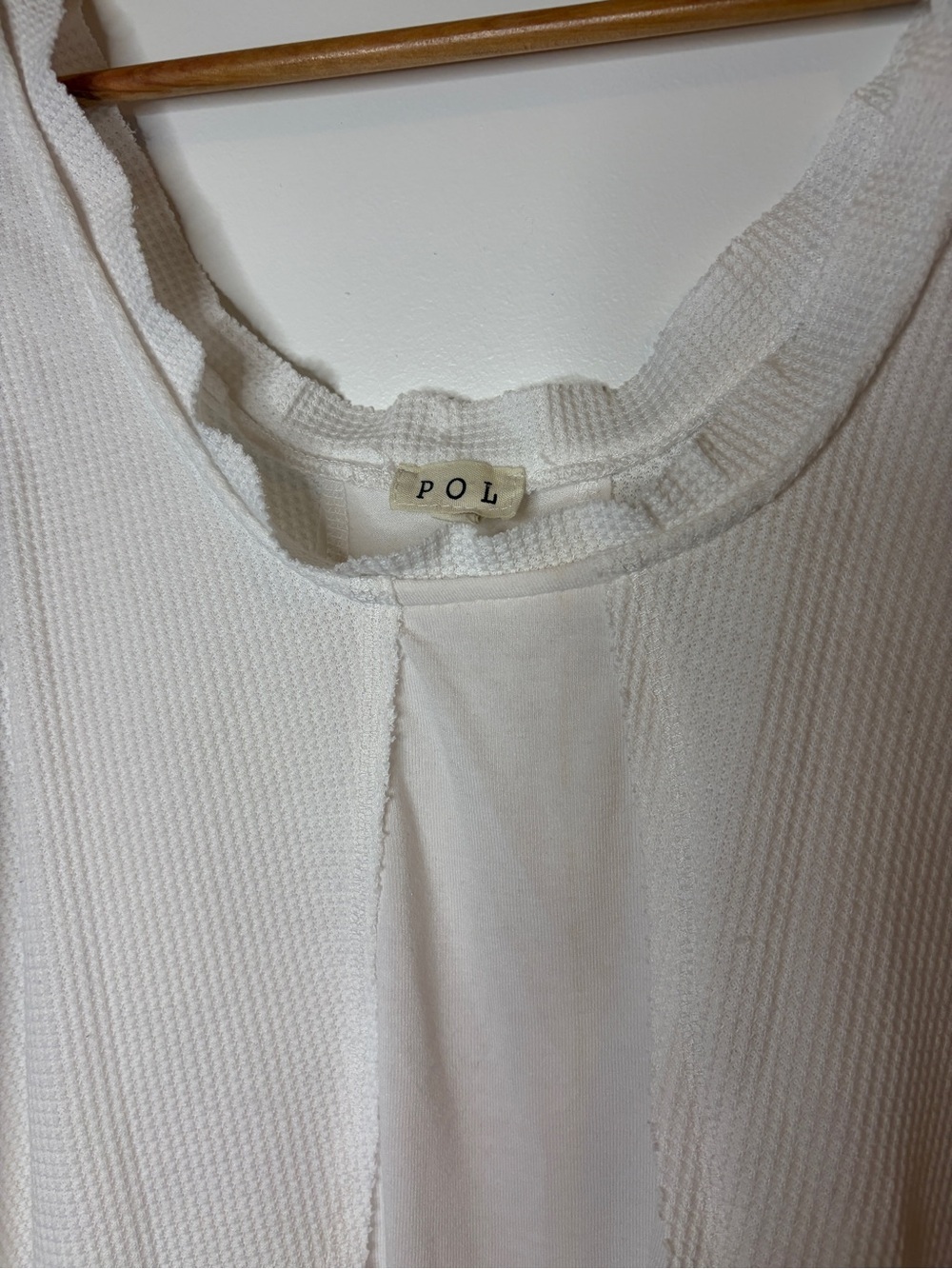 POL | White Textured Scoop Neck Flowy Casual Classic Tank - Picture 3 of 8